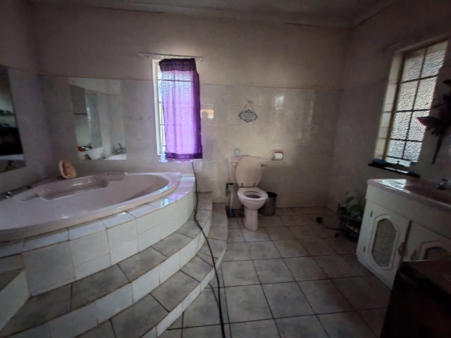 3 Bedroom Property for Sale in Vaalpark Free State